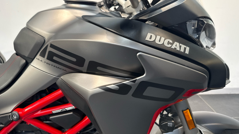 Ducati Multistrada 1260 S - Grey + Touring Pack